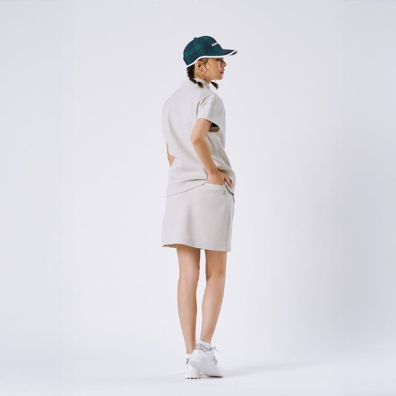 AdmiralGOLF アドミラルゴルフ レディース ゴルフウェア 半袖プルオーバー アイボリー モデル着用2