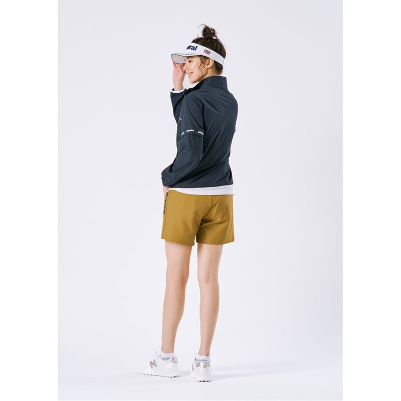 アドミラルゴルフ Admiral GOLF レディース 4WAYツイル ショートパンツ ADLA612 ベージュ モデル着用2
