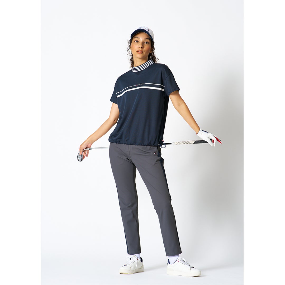 トミーヒルフィガーゴルフ Tommy Hilfiger Golf レディース 半袖 モックネックシャツ THLA618 ネイビー モデル着用1