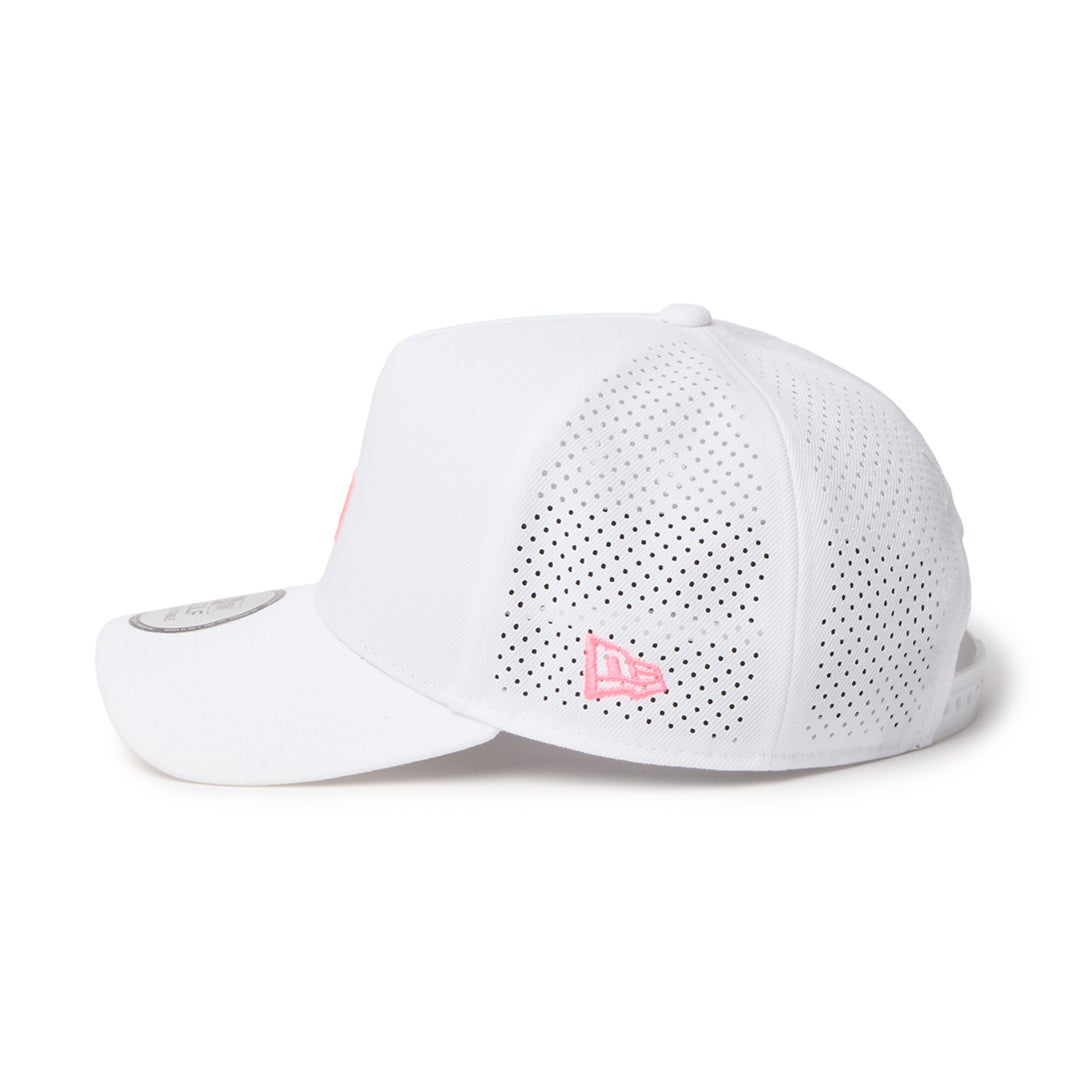 [ニューエラ]メンズ [GOLF] 9FORTY A-Frame レーザーパーフォレーション Box Logo ボックスロゴ ホワイト　詳細2